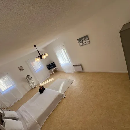Vallier Apartment